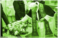 Picture of the Pope in a Green Hue.